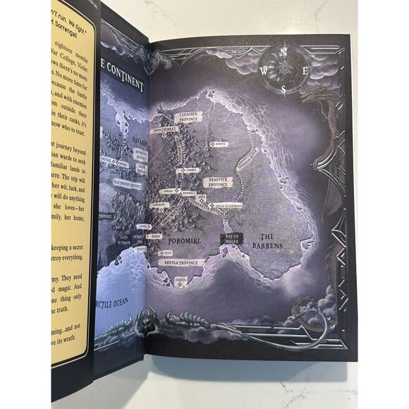 Onyx Storm Rebecca Yarros Target Exclusive Limited Edition Hardcover New W/PIN - Picture 4 of 11